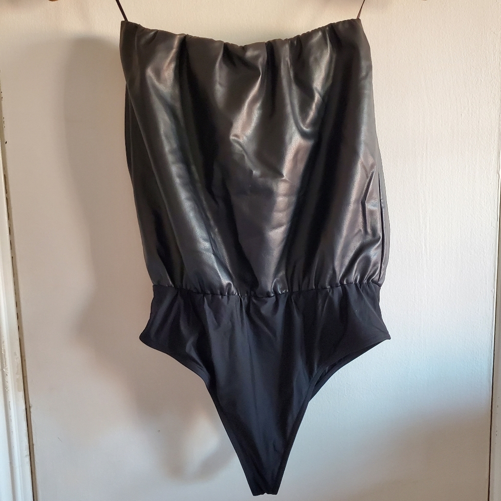 Wolford Revolve Faux Leather BodySuit Size XS Tube Top Grunge Festival Alt club - Picture 6 of 12